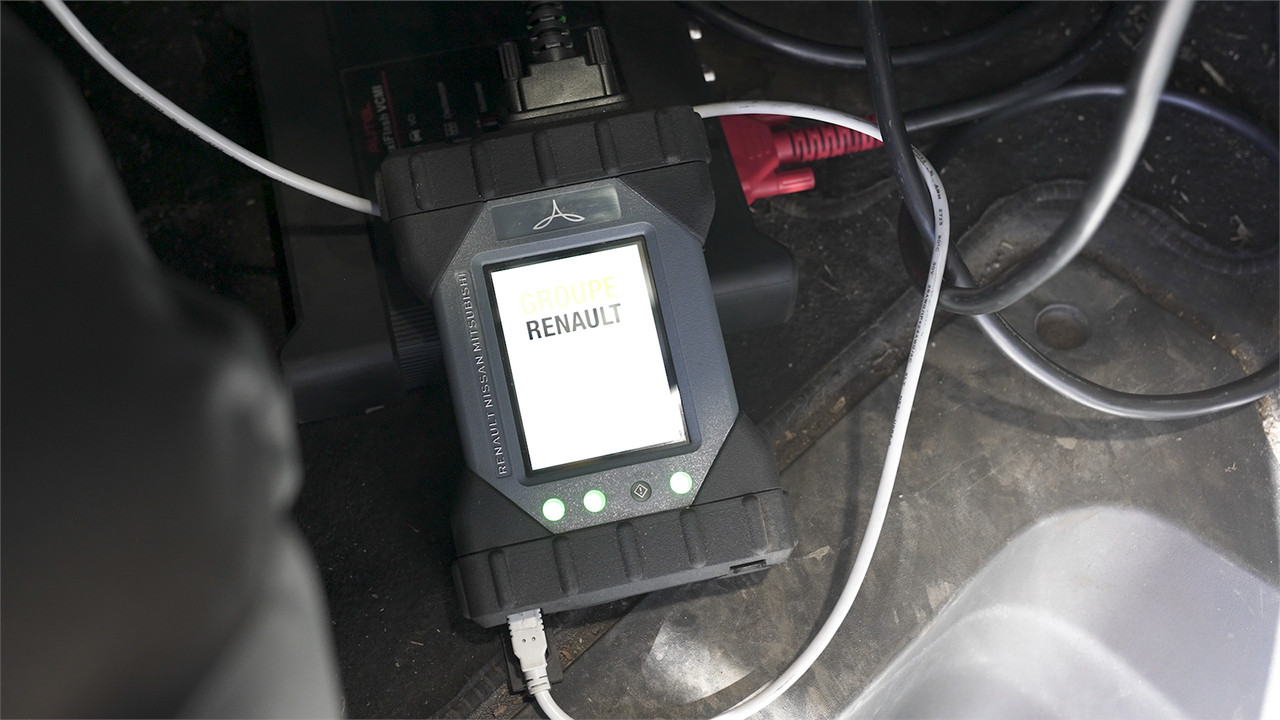 renualt programming device
