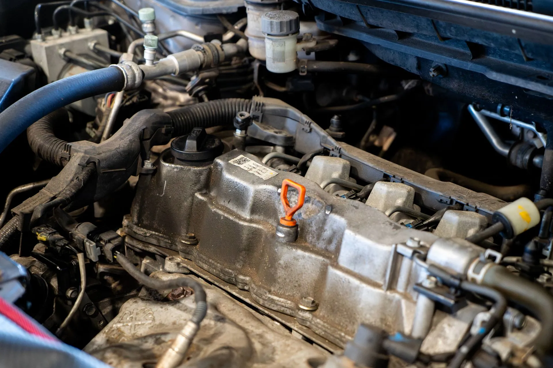 engine with oil dip stick